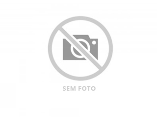 Casa com 2 quartos e 2 banheiros, área em construção